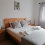 Casa Do Meio Homestay