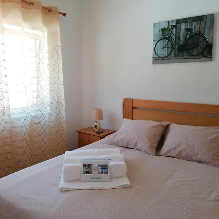 Casa Do Meio * Alcofra