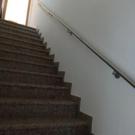 Casa Do Meio * Alcofra