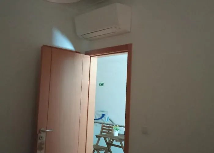 Quarto em Acomodações Particulares Casa Do Meio *